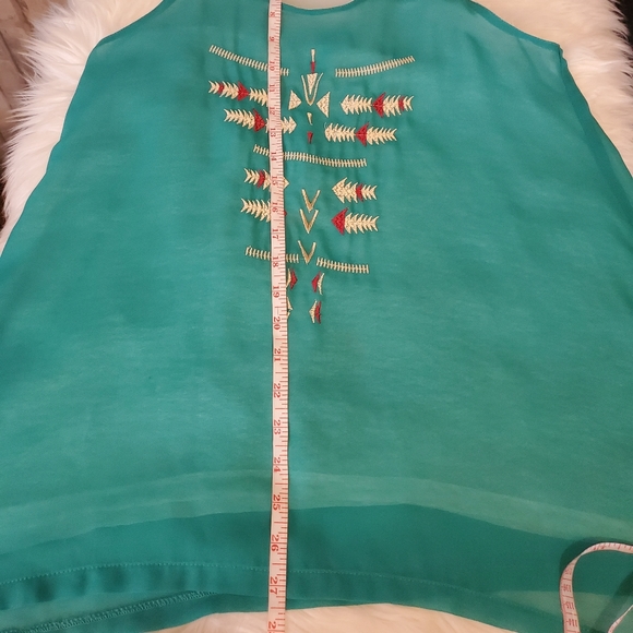 MAGS & PYE EMBROIDERED TANK TOP SIZE S - Picture 7 of 9